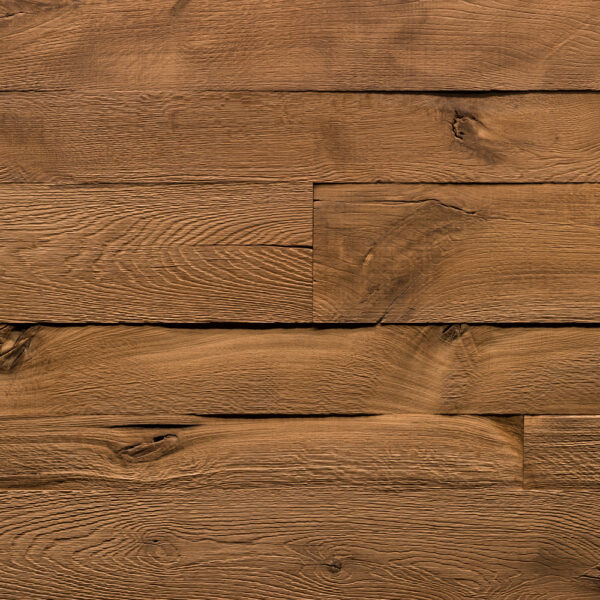 Dunkle, strukturierte Holzoberfläche mit rustikaler Optik. Die Dielen zeigen natürliche Astlöcher, Wuchsmerkmale und betonte Maserungen. Die Oberfläche wirkt unregelmäßig, mit warmbraunem Farbton.