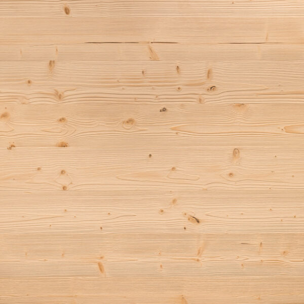 Gebürstete Holzoberfläche mit klarer, heller Maserung und feinen Jahresringen. Die dezente Struktur betont die natürliche Schönheit des Holzes – ideal für moderne, naturverbundene Innenräume mit ruhigem, zeitlosem Charakter.